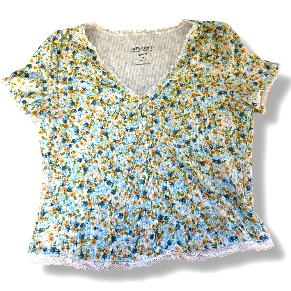 Torrid Sz. 0 (14) Super Soft Ribbed Knit White Floral Crop Top EUC